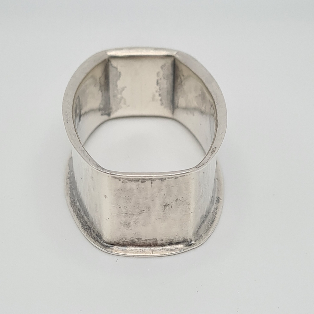 Wallace Oval Hammered Napkin Ring Sterling Silver Mono 180-5 Monogrammed "CWS" - Picture 3 of 10
